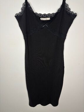Heart & Hips Black Ribbed Mini Dress Size M